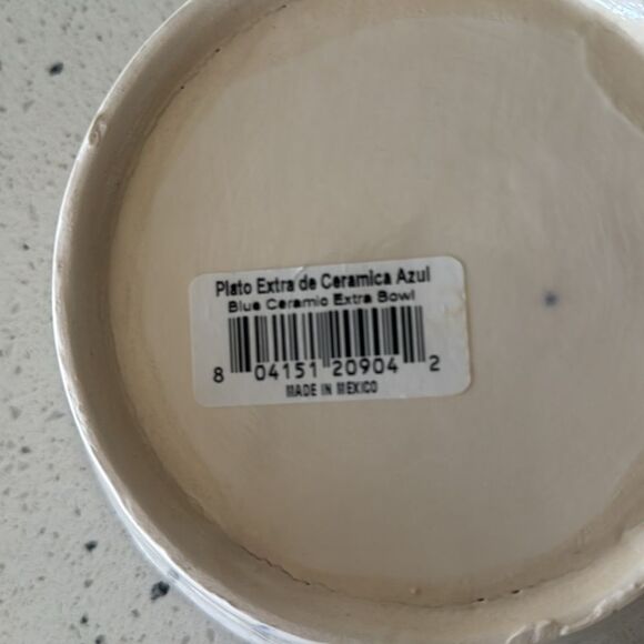 Talavera Set of Two Blue and White Ceramic Bowls Hand-Painted Made in Mexico New - Picture 5 of 8